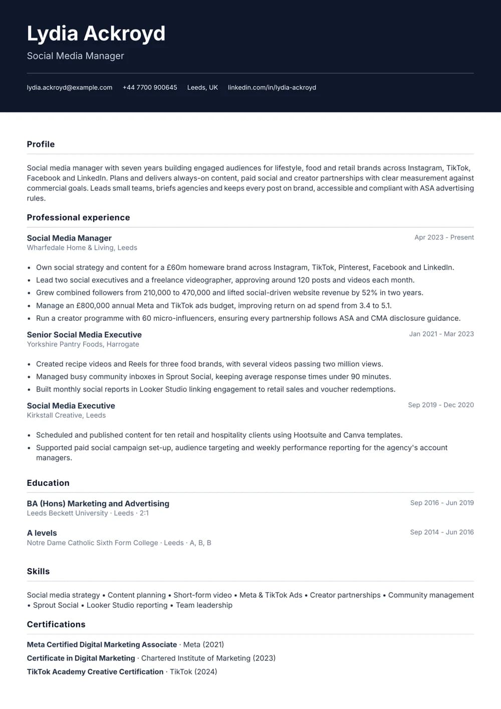 social media manager cv template